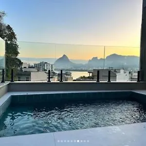 Cobertura Lagoa Vista Deslumbrante