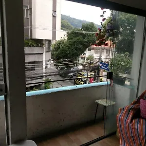 Cozy Botafogo Place