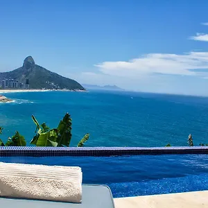 Rio Luxury Bed & Breakfast