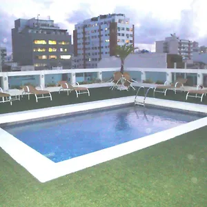 Excelente Ipanema Apartahotel
