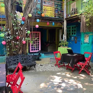 Hotel Babel *