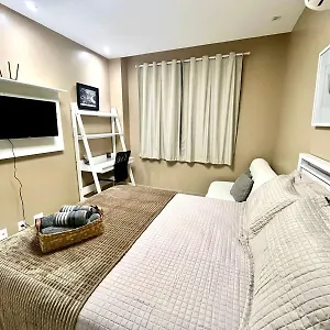 Reformado Na Quadra Da De Copacabana Apartamento